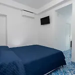 La Piazzetta Konukevi 4*