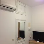 Konukevi La Piazzetta 4*