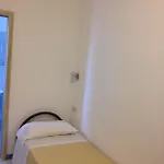 Konukevi La Piazzetta 4*