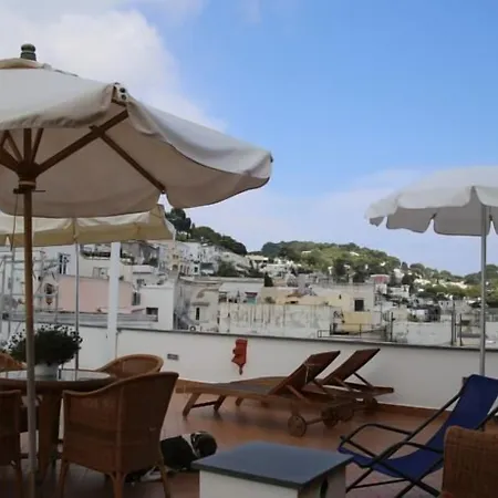 Konukevi La Piazzetta