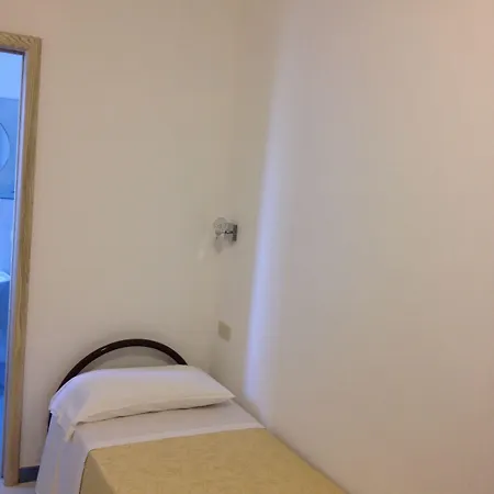 Guest house La Piazzetta 4*