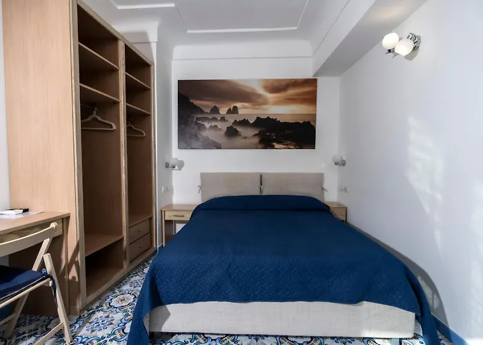 Pensión La Piazzetta 4*